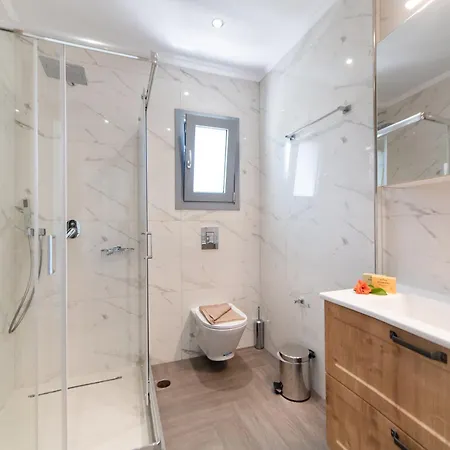 Aspasia's Mansion Ligia