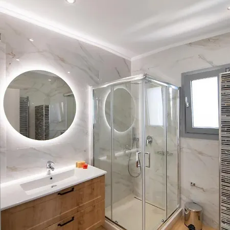 Aspasia's Mansion Ligia