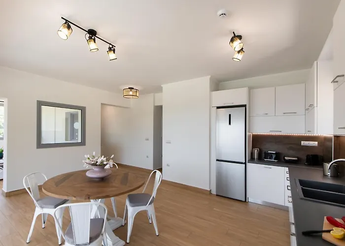 Aspasia's Mansion Villa *