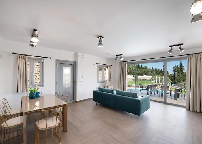 Villa Aspasia's Mansion *