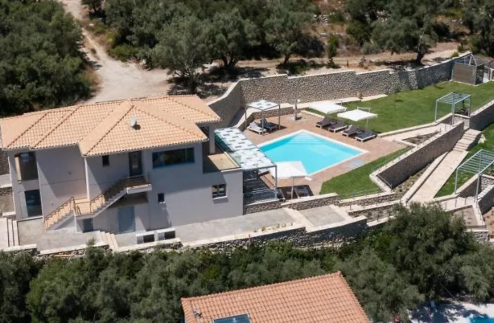 Villa Aspasia's Mansion *